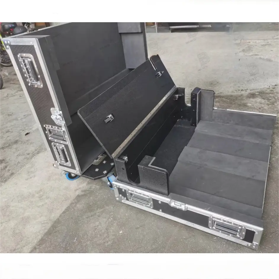 Flight Case for Midas M32 Console with Doghouse and Wheels
