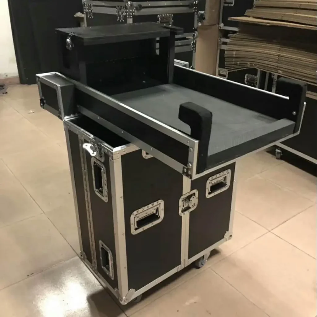 MIDAS M32R Flip-Ready Hydraulic Console Flight Case