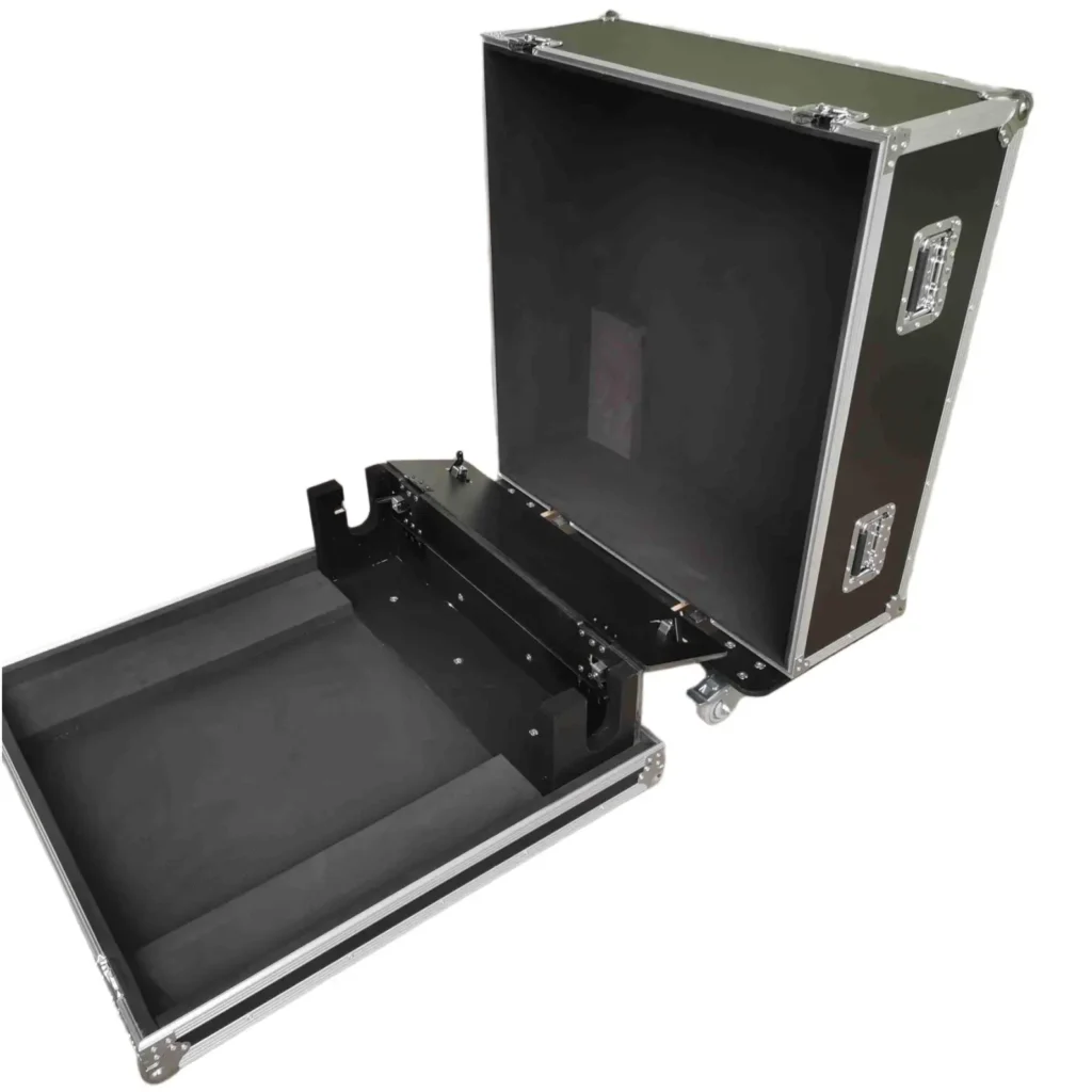 Yamaha CL3 Mixer Flight Case with Doghouse and Wheels