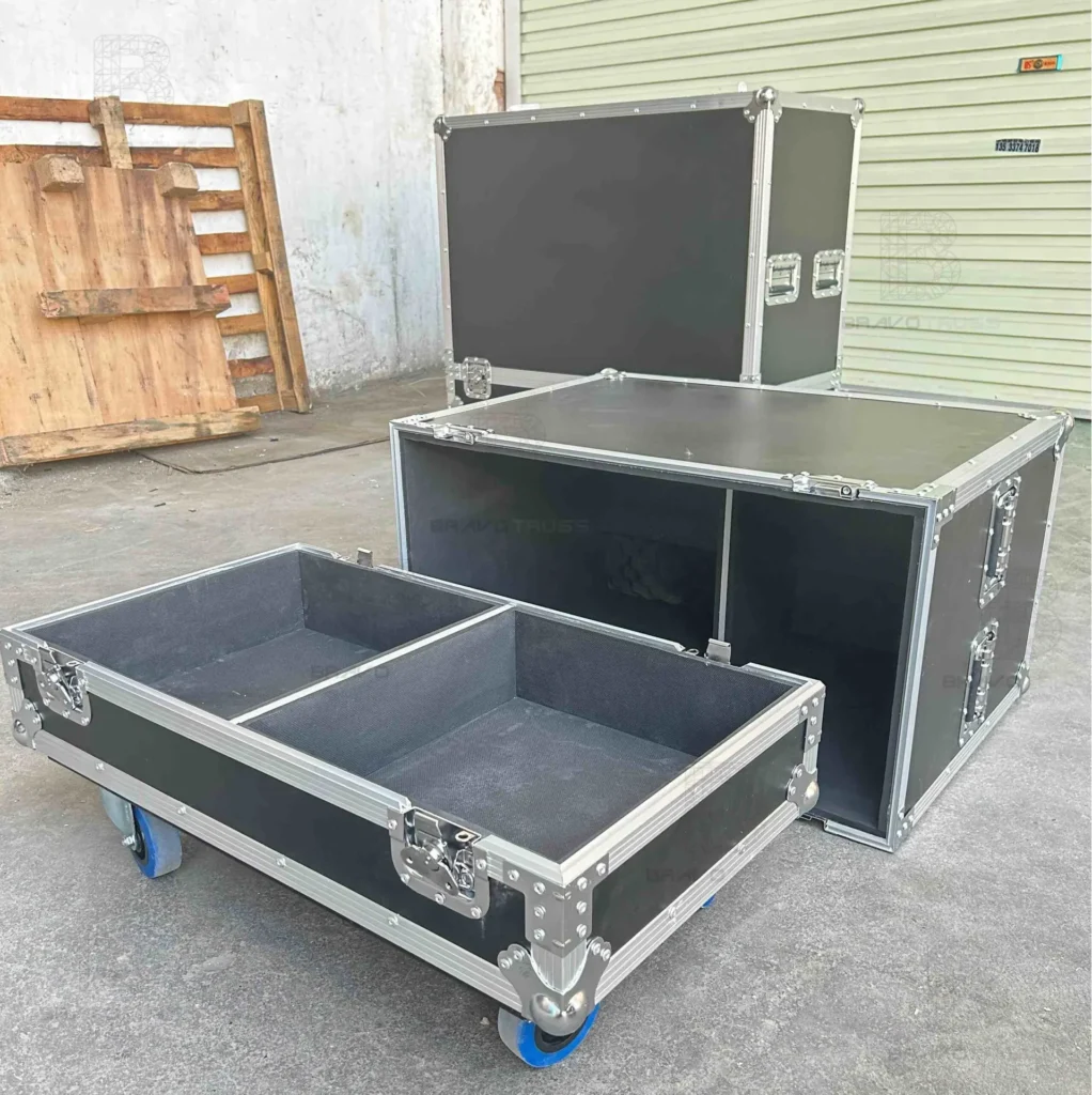 ATA Flight Case for Two Yamaha DBR12 Speakers